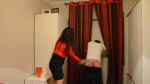 claudia punishes boyfriend 5